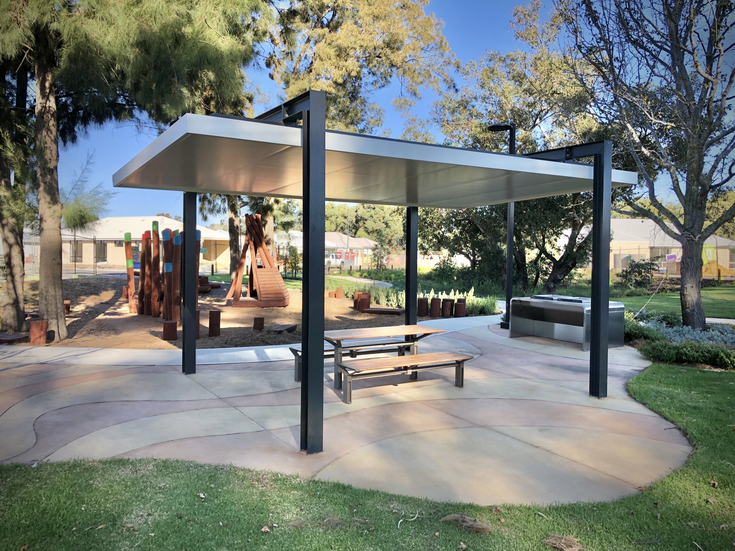 IronClad Waratah Henley Brook Scaled